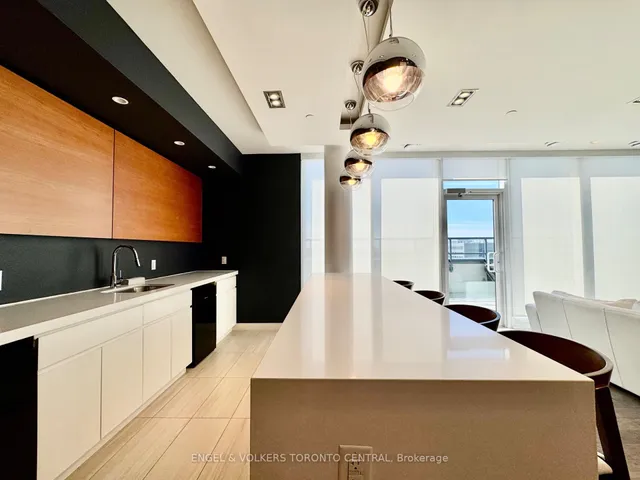 Additional image 33 of 2800 Keele St Unit 524