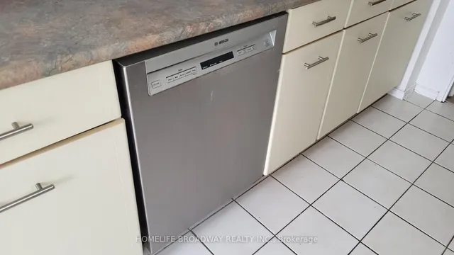 Additional image 4 of 30 Greenfield Ave Unit 1711