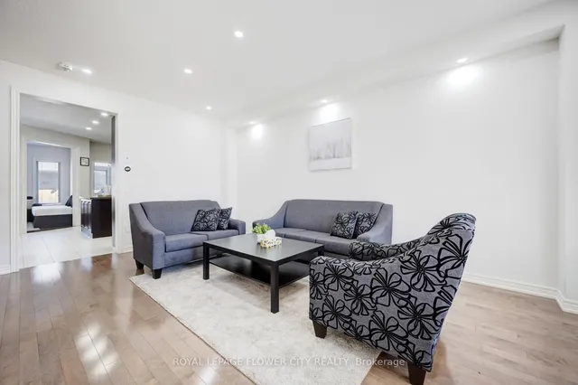 Additional image 8 of 79 Yellowknife Rd