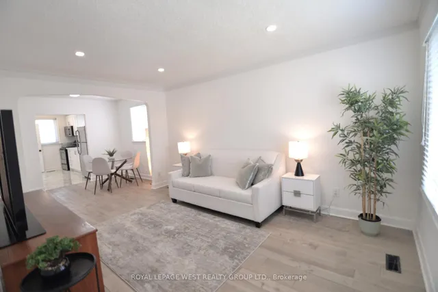 Additional image 3 of 905 Islington Ave