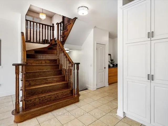 Additional image 23 of 31 Eiffel Blvd