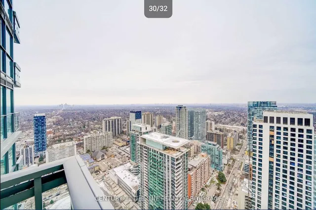 Additional image 9 of 39 Roehampton Ave Unit 4110