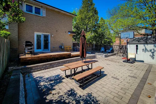 Additional image 27 of 550 Hayward Cres