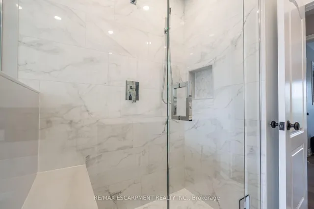 Additional image 27 of 13 Woodend Dr