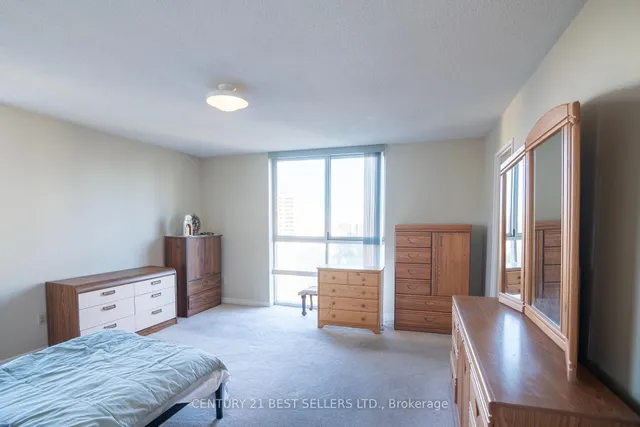 Additional image 12 of 3650 Kaneff Cres Unit 1803