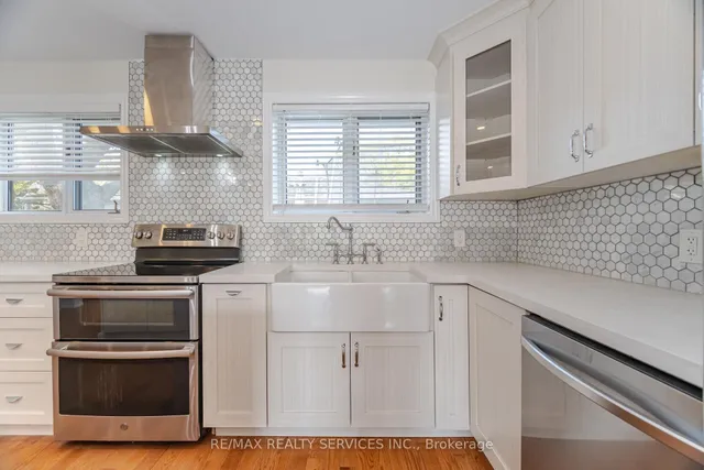 Additional image 23 of 2 Ferndale Cres