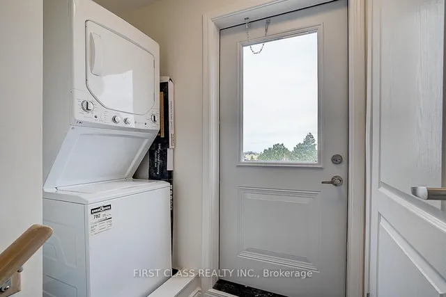 Additional image 33 of 17 Coneflower Cres Unit 220