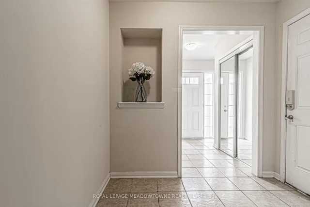 Additional image 14 of 217 Woodley Cres