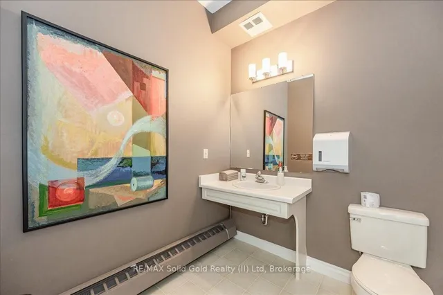 Additional image 42 of 2 Lancaster St Unit 403