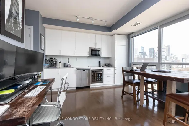 Additional image 7 of 460 Adelaide St Unit 2006