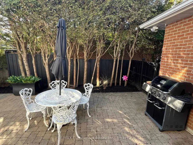 Additional image 8 of 2365 Devon Rd