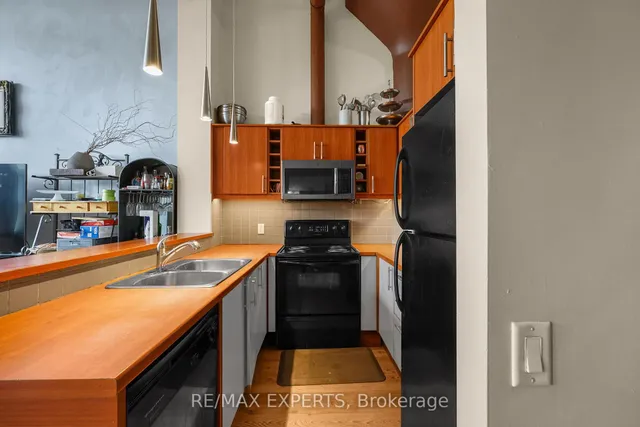 Additional image 15 of 1001 Roselawn Ave Unit 115