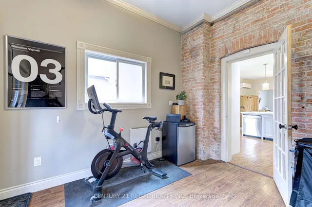 Additional image 24 of 109 Victoria Ave