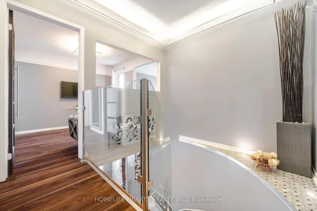 Additional image 17 of 4768 Owl Circ