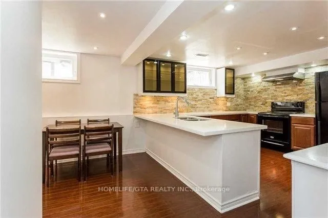 Additional image 23 of 84 Ardglen Dr