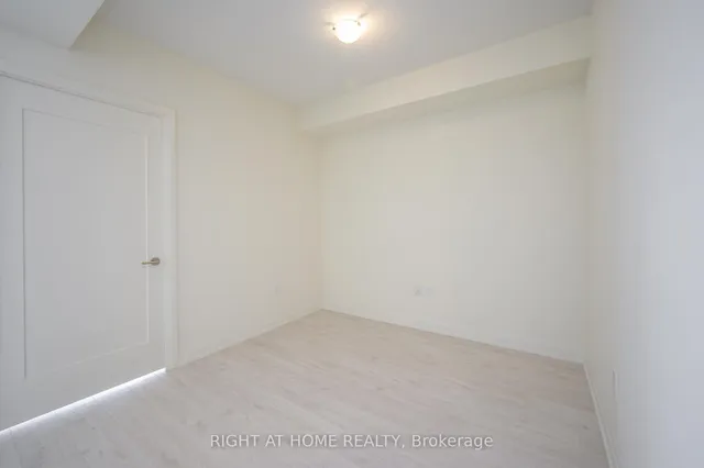 Additional image 12 of 509 Dundas St Unit 605