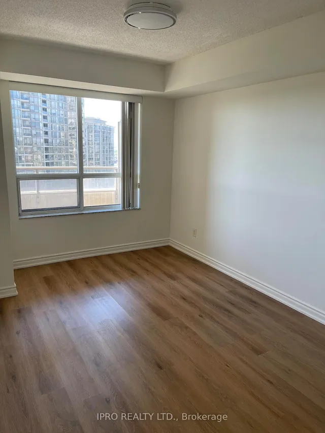 Additional image 8 of 25 Kingsbridge Garden Unit 1919