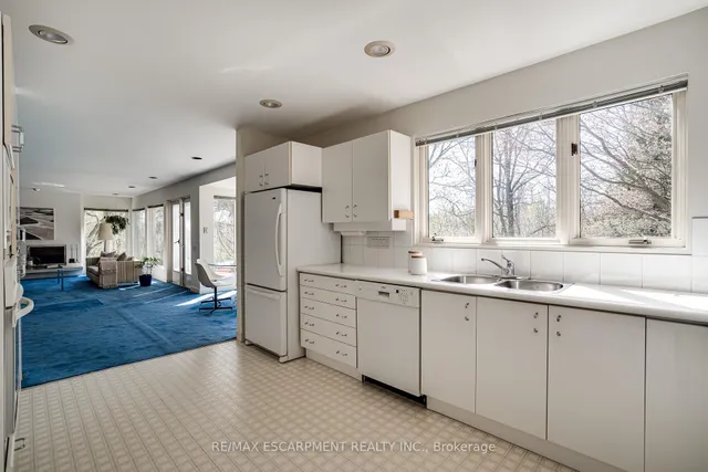 Additional image 21 of 65 Golfview Cres