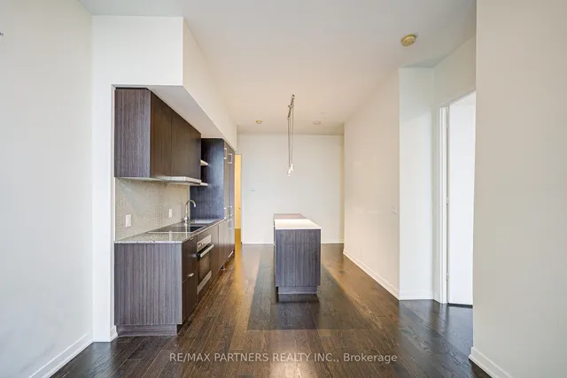 Additional image 7 of 100 Harbour St Unit 6805