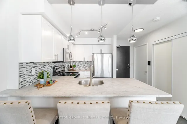 Additional image 10 of 250 MANITOBA St Unit 709