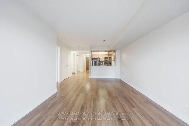 Additional image 11 of 125 Village Green Sq Unit 706