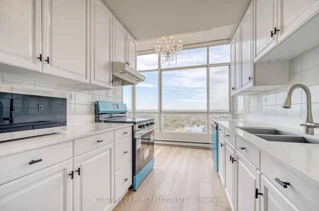 Additional image 20 of 3077 Weston Rd Unit 2009