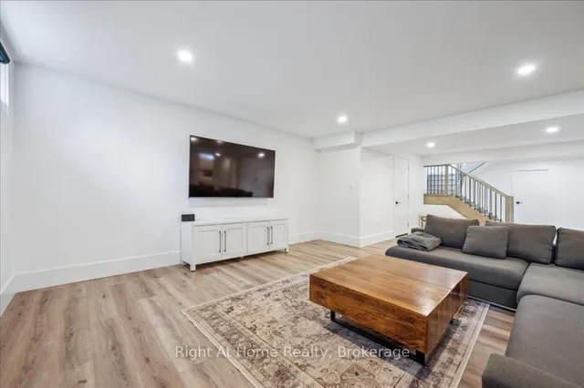 Additional image 43 of 817 King Rd