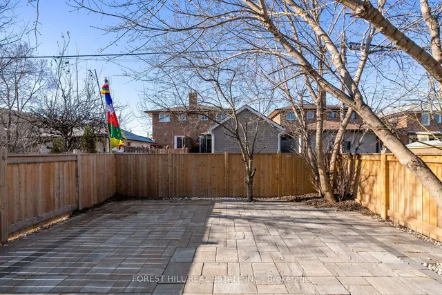 Additional image 33 of 32 Algoma St