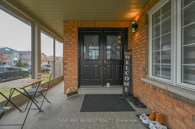 Additional image 6 of 29 Baccarat Cres
