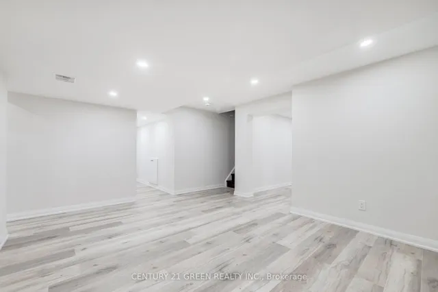 Additional image 37 of 1436 Connaught Terr