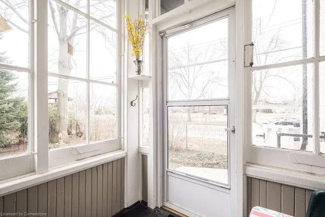 Additional image 22 of 62 Locke St