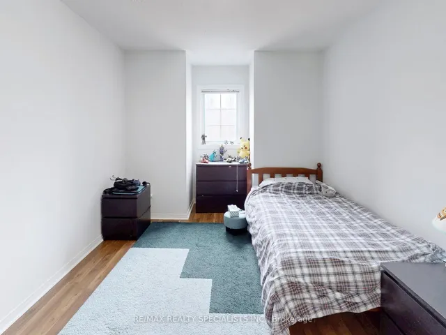 Additional image 17 of 5223 Fairford Cres Unit 90