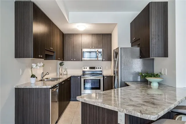 Additional image 11 of 219 DUNDAS St Unit 26