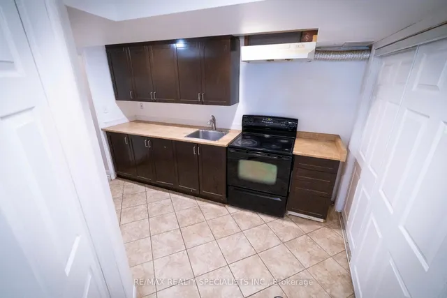 Additional image 37 of 11 Foxmere Rd