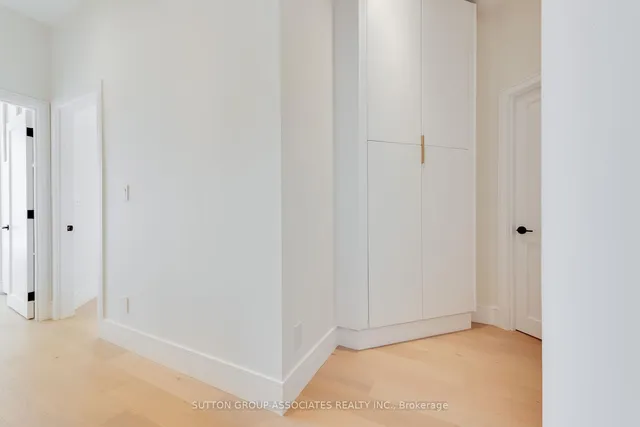 Additional image 14 of 33 Lanark Ave