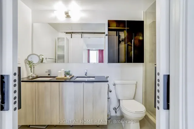 Additional image 16 of 31 Tippett Rd Unit 402