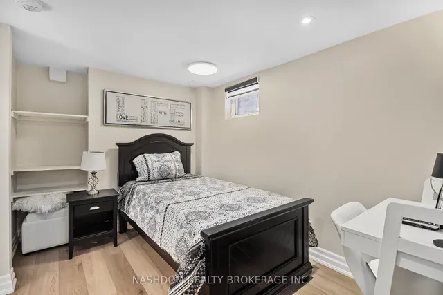 Additional image 32 of 87 Fallingbrook Rd