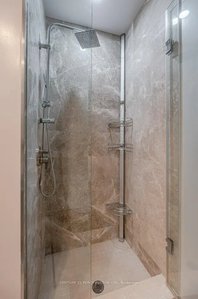 Additional image 18 of 101 Erskine Ave Unit PH10