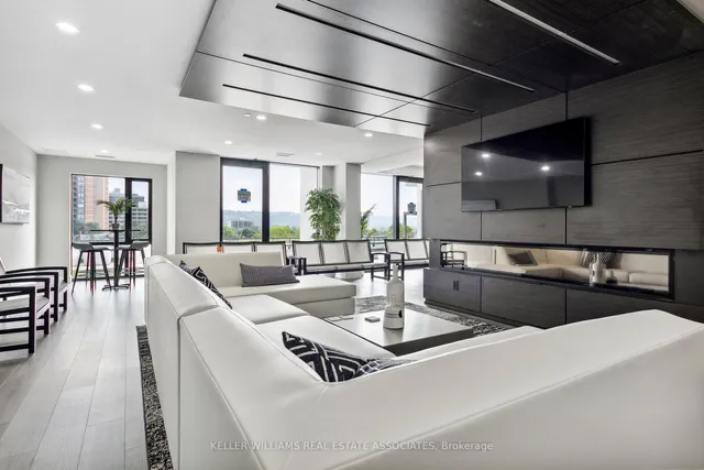 Additional image 26 of 15 Queen St Unit 1702