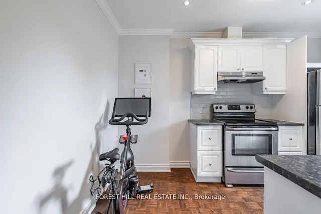 Additional image 23 of 84 Earlscourt Ave