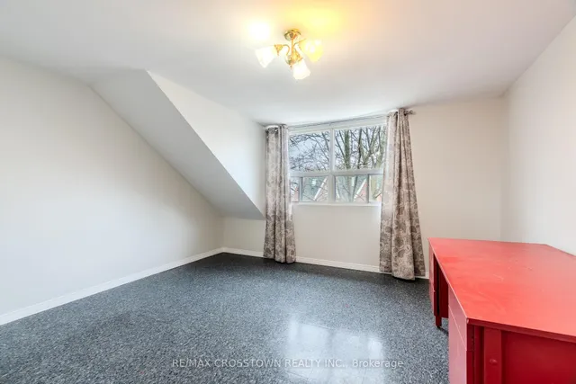 Additional image 30 of 53 Badgerow Ave