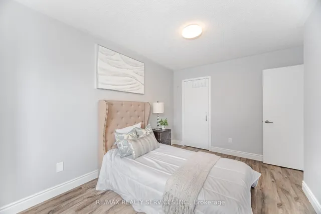 Additional image 30 of 34 Chipmunk Cres