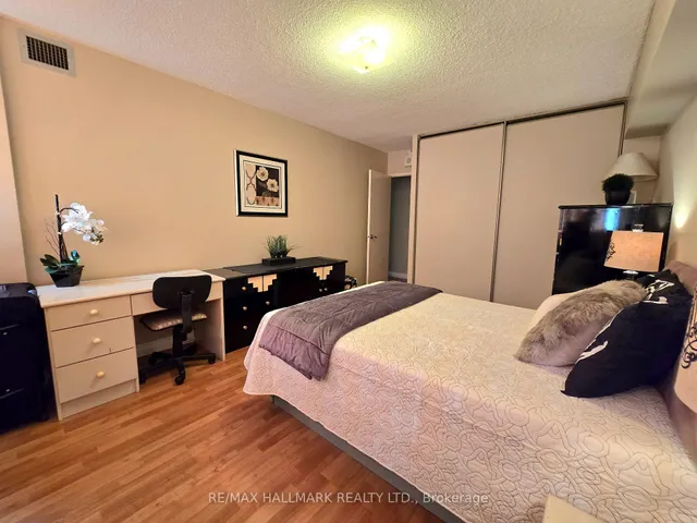 Additional image 24 of 45 Silver Springs Blvd Unit 706