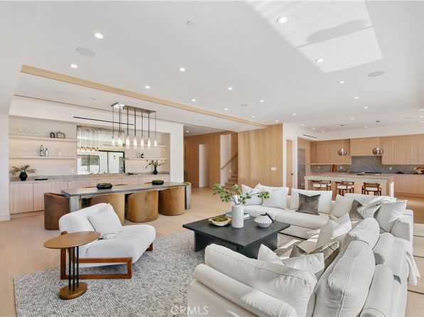 13944 Valleyheart Dr, Sherman Oaks, CA 91423