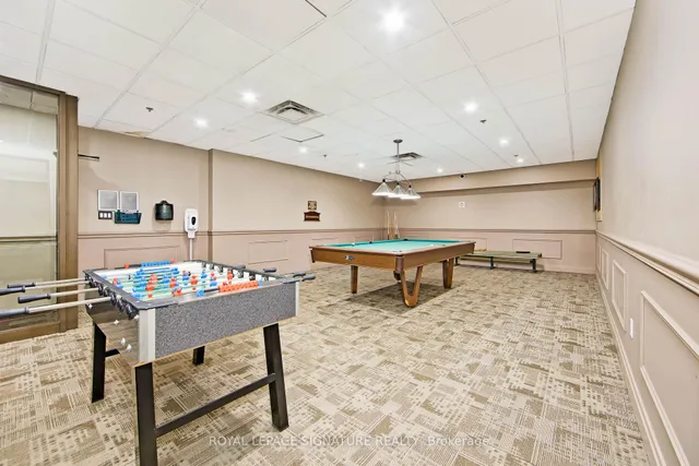 Additional image 25 of 35 Ormskirk Ave Unit 908