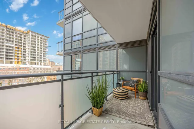 Additional image 18 of 460 Adelaide St Unit 705