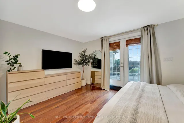 Additional image 16 of 555 King St Unit 303