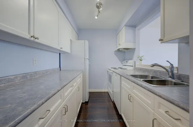 Additional image 4 of 10 Ellen St Unit 803