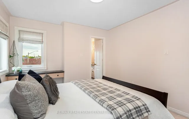 Additional image 30 of 1731 Riverbrook Cres