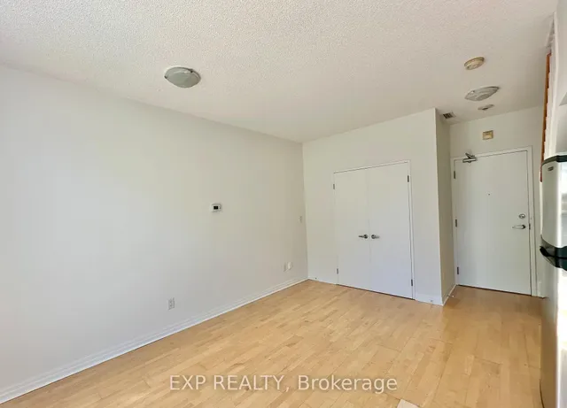 Additional image 20 of 901 Queen St Unit 201